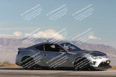 media/Jan-04-2026-SCCA SD (Sun) [[defc442887]]/3-Intermediate 2 group/Session 1 Turn 9/